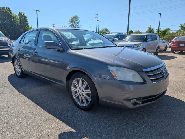 Used 2006 Toyota Avalon FWD image 1