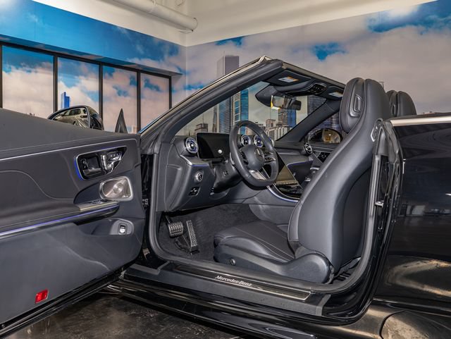 Certified 2024 Mercedes-Benz CLE 300 4MATIC Cabriolet image 15