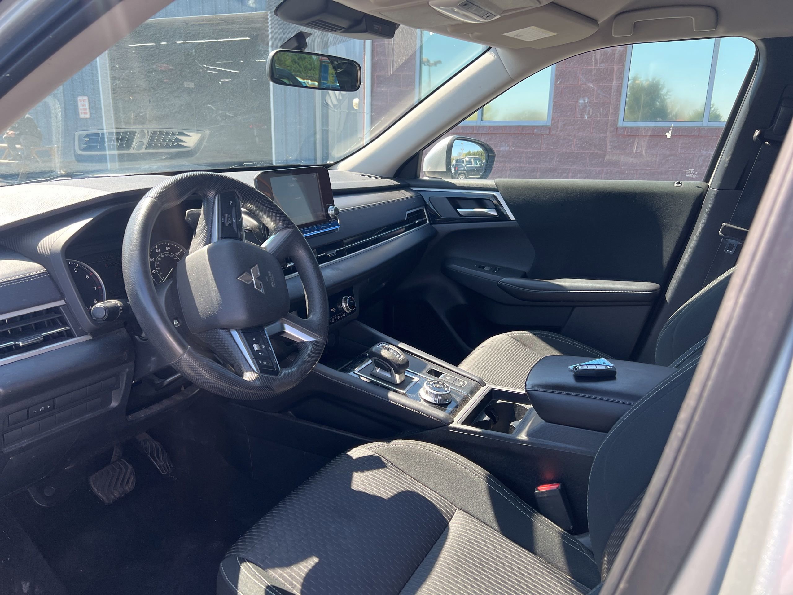 Used 2022 Mitsubishi Outlander ES AWD/4WD image 10