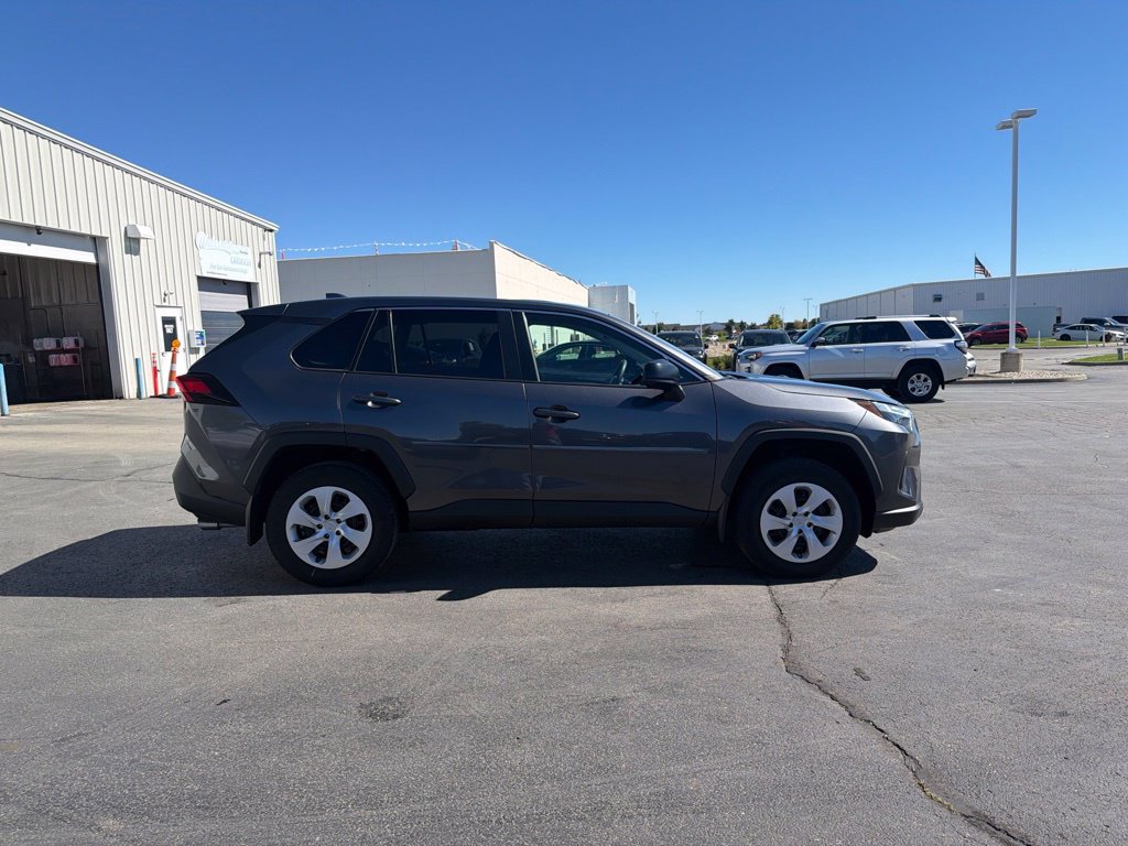 Used 2024 Toyota RAV4 LE FWD image 9