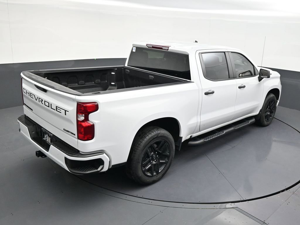 Used 2024 Chevrolet Silverado 1500 Custom w/ Turbomax Blackout Package RWD image 16