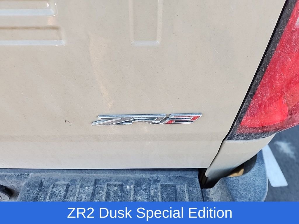 Used 2021 Chevrolet Colorado ZR2 w/ ZR2 Dusk Special Edition image 13