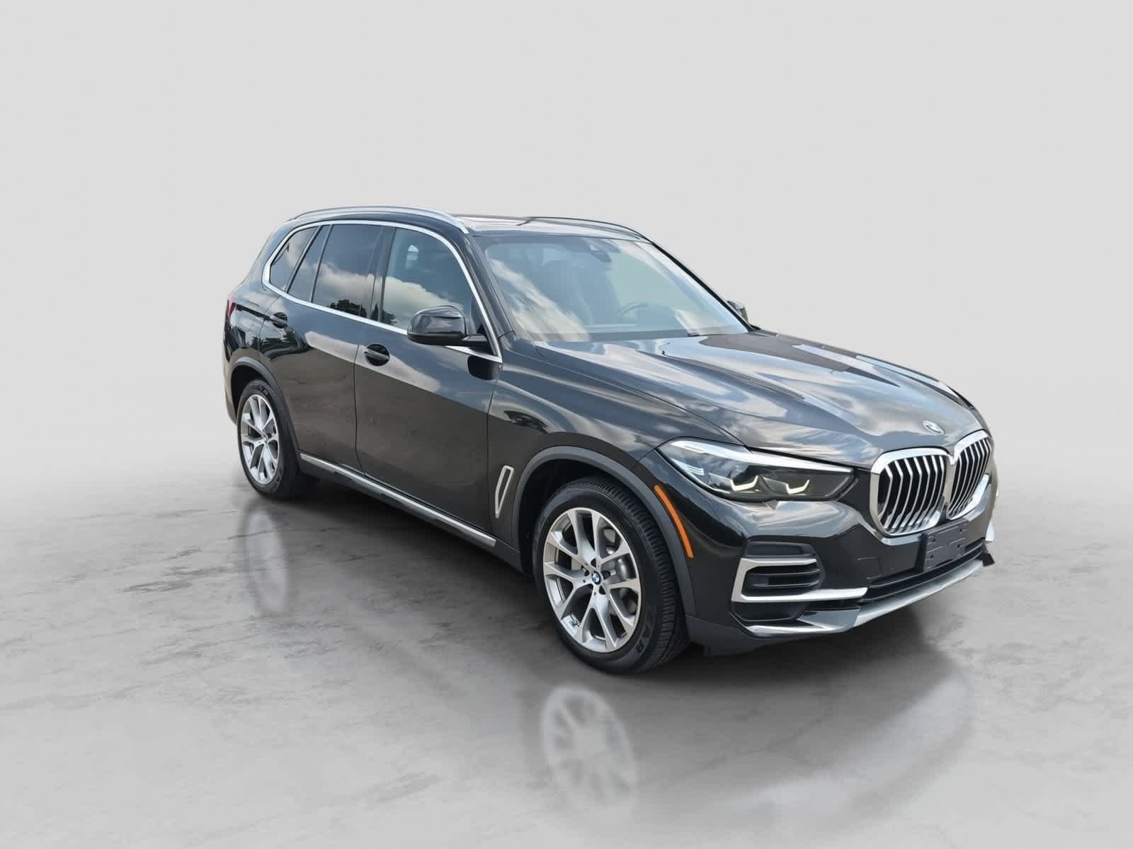 Used 2022 BMW X5 xDrive40i AWD/4WD image 2