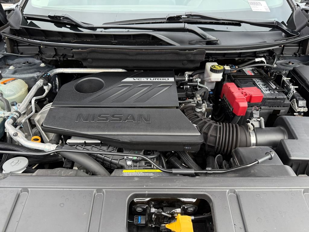 Used 2023 Nissan Rogue S image 22