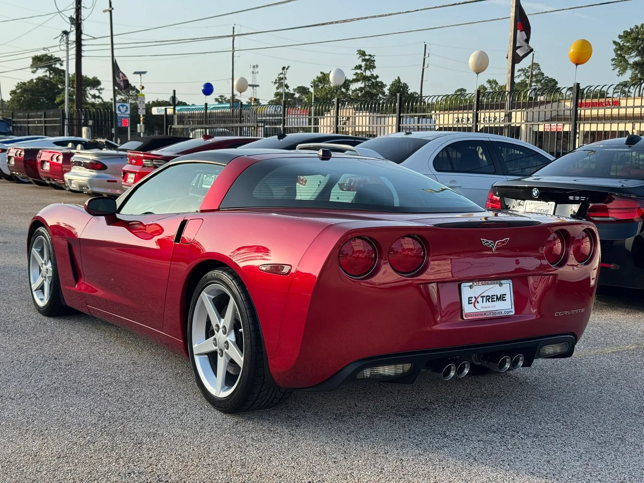 Used 2005 Chevrolet Corvette Coupe w/ Preferred Equipment Group RWD image 8