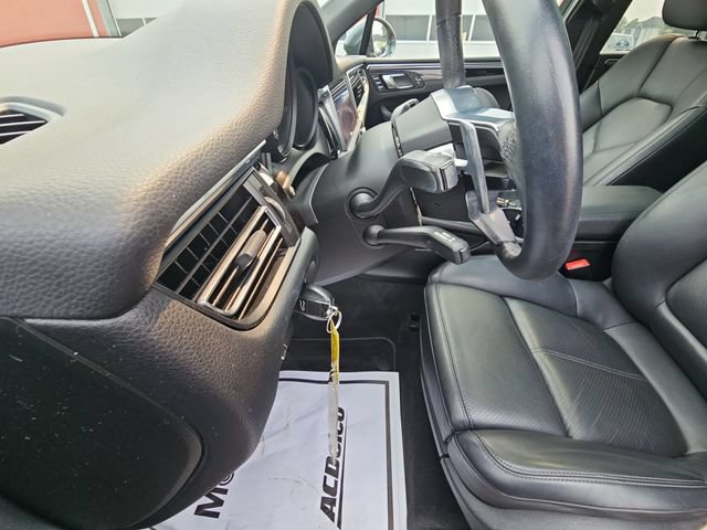 Used 2021 Porsche Macan S AWD/4WD image 11