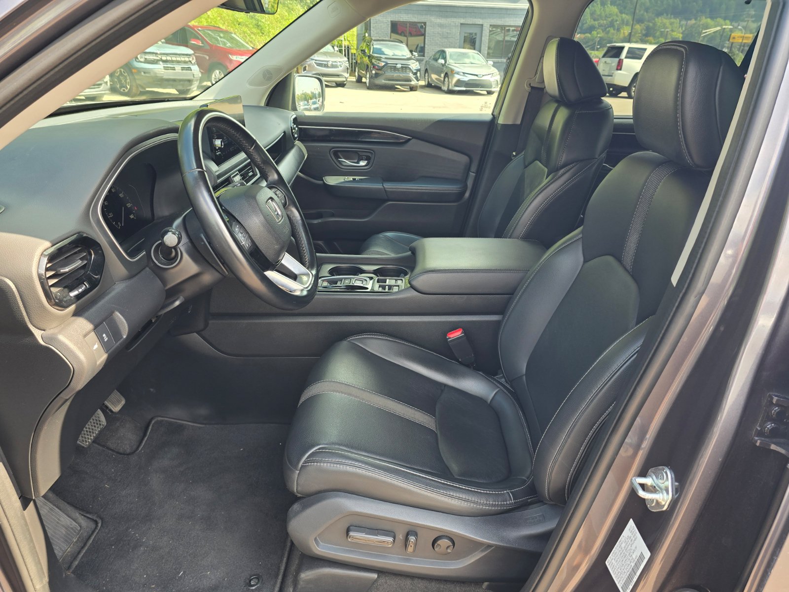 Used 2023 Honda Pilot EX-L image 13