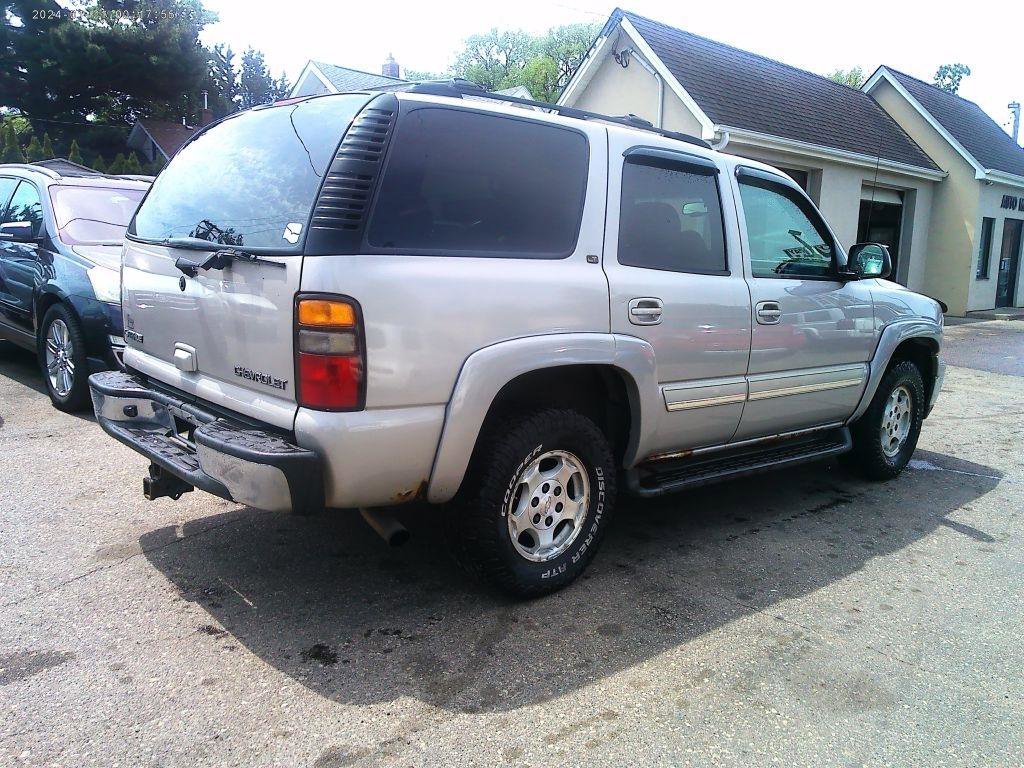 Used 2004 Chevrolet Tahoe LT w/ LT Preferred Equipment Group AWD/4WD image 6