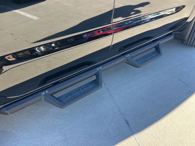 Used 2022 Nissan Frontier SV image 3