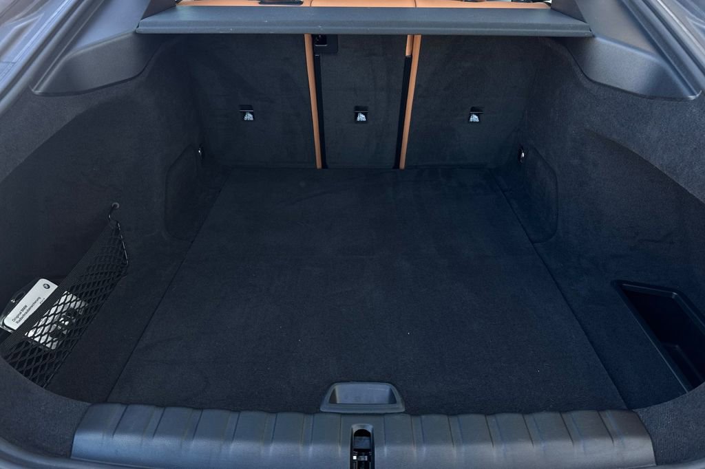 Used 2023 BMW i4 eDrive35 w/ Premium Package image 16