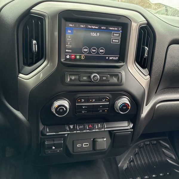 Used 2023 GMC Sierra 3500 Pro w/ Convenience Package video 3