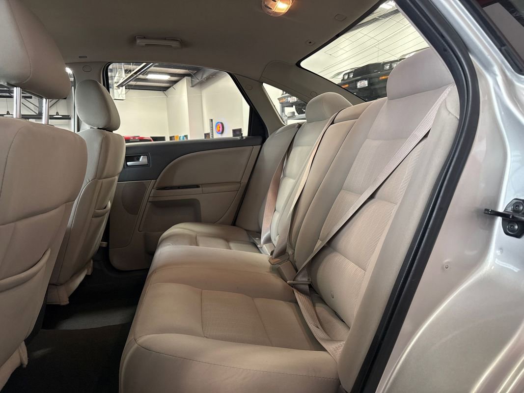 Used 2008 Mercury Sable AWD Sedan image 13