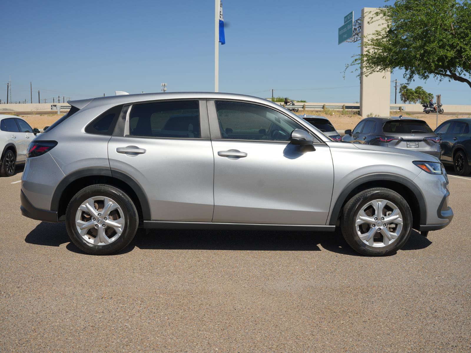 Used 2024 Honda HR-V LX image 4