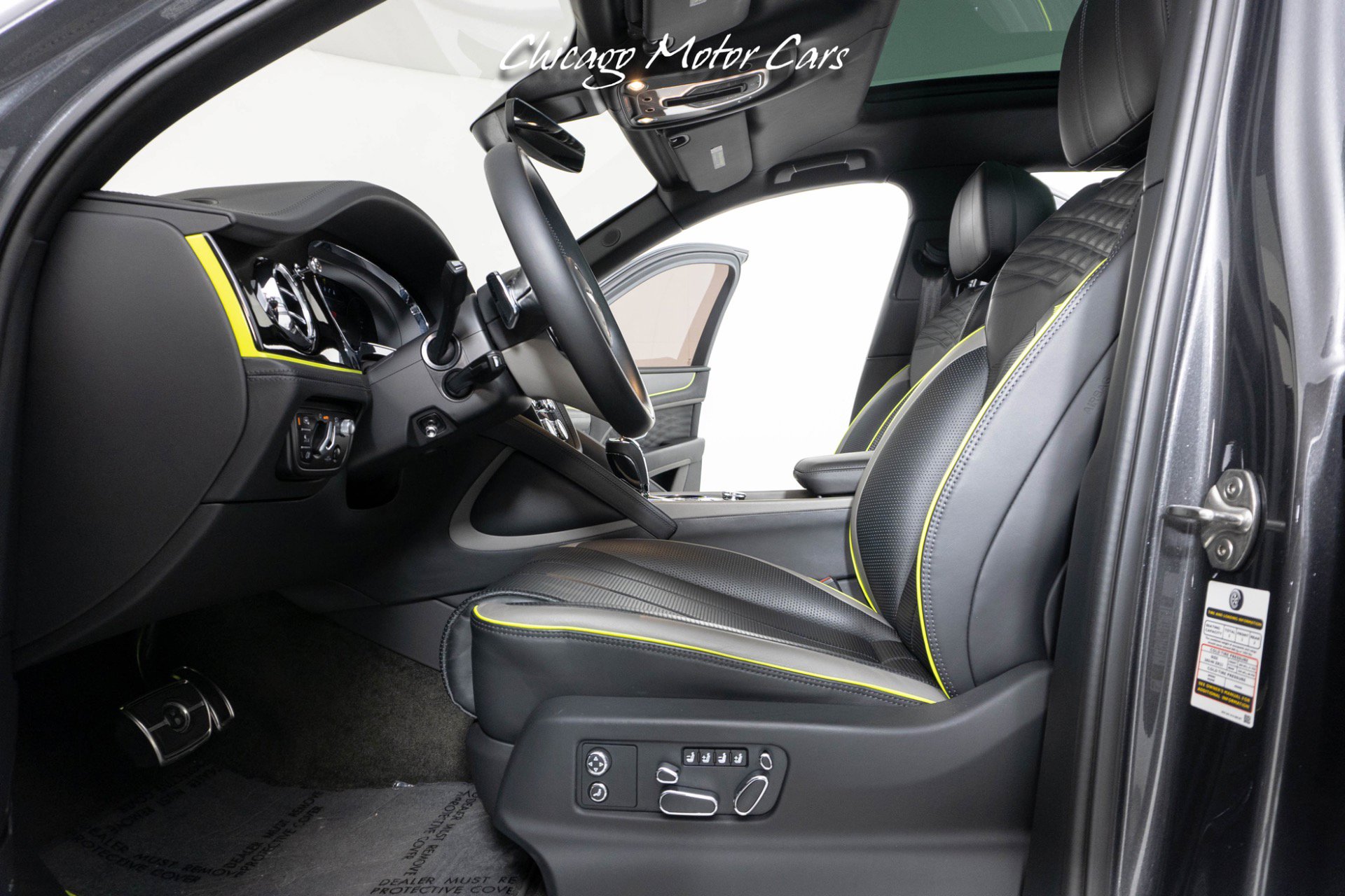 Used 2023 Bentley Bentayga Extended Wheelbase image 26