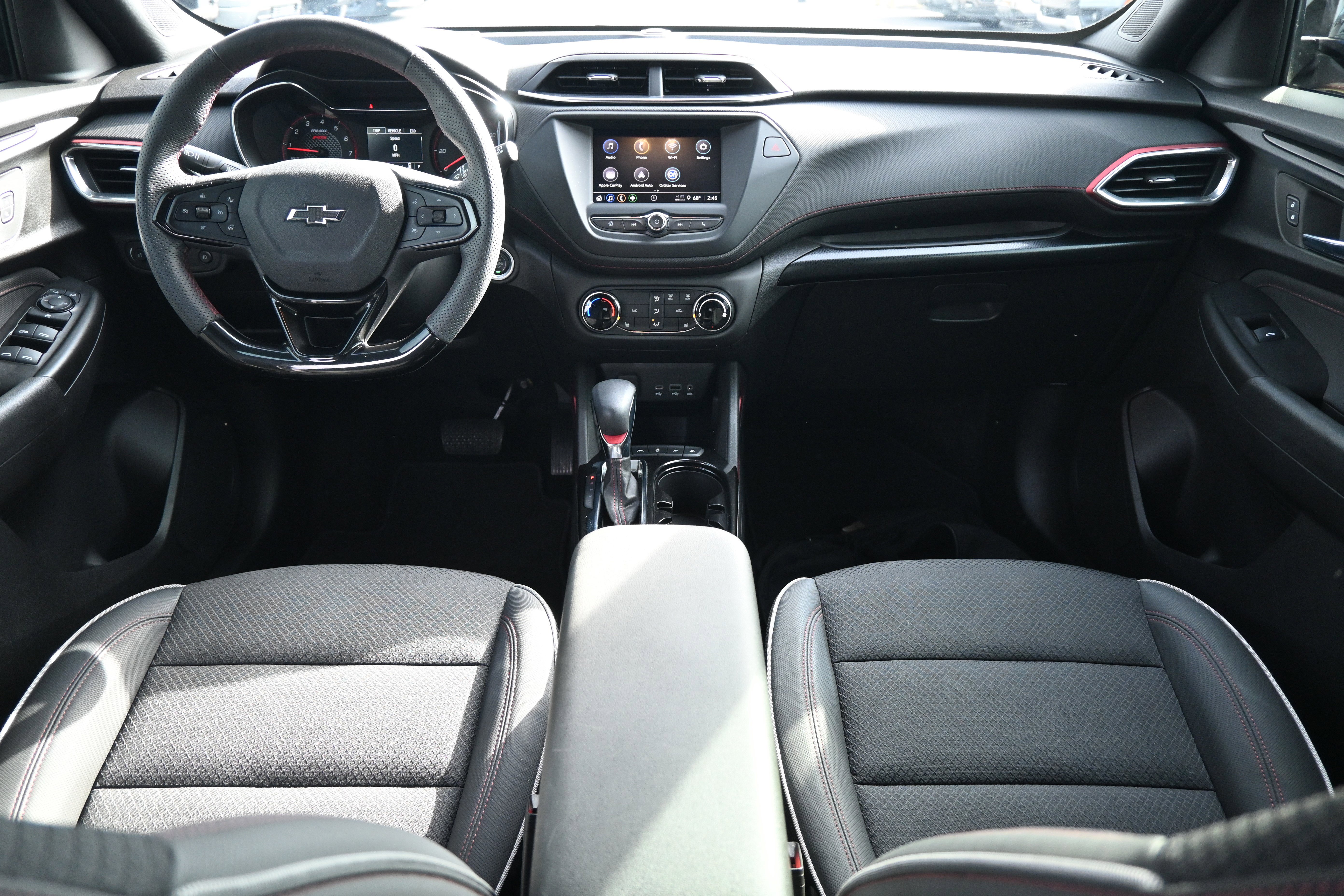 Used 2023 Chevrolet TrailBlazer RS image 3