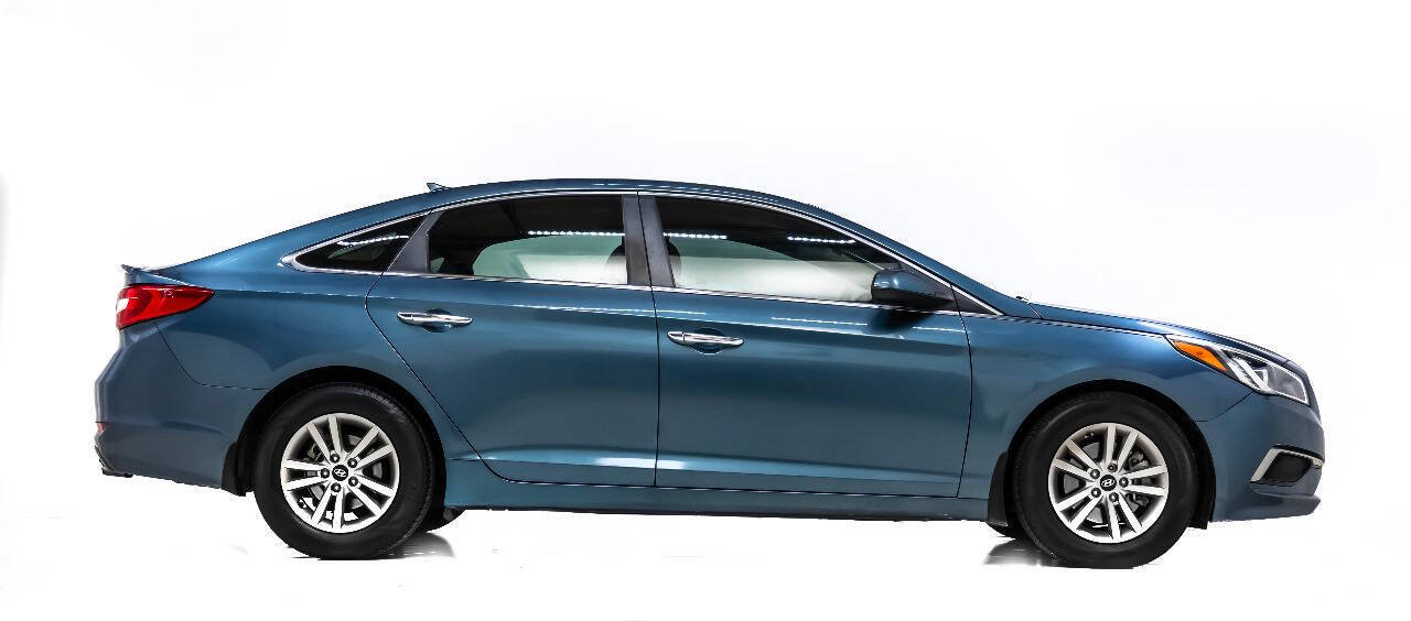 Used 2016 Hyundai Sonata SE FWD image 5