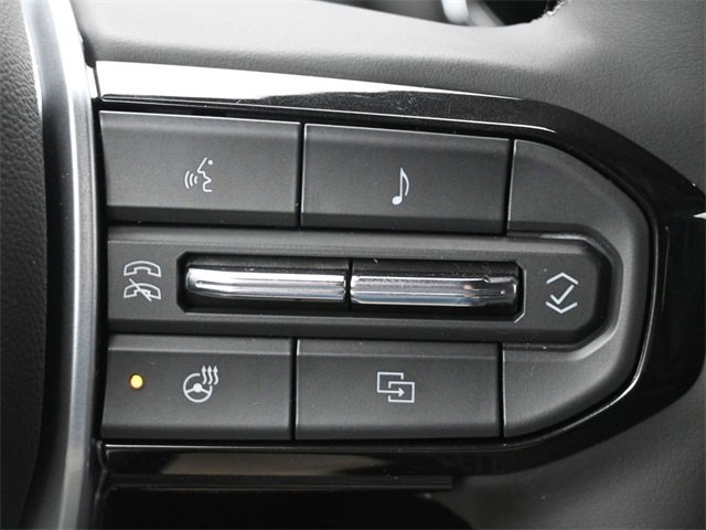 Used 2024 Chevrolet Colorado LT w/ LT Convenience Package III image 19