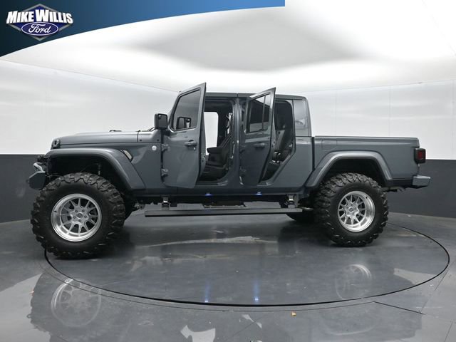 Used 2025 Jeep Gladiator Overland AWD/4WD image 28