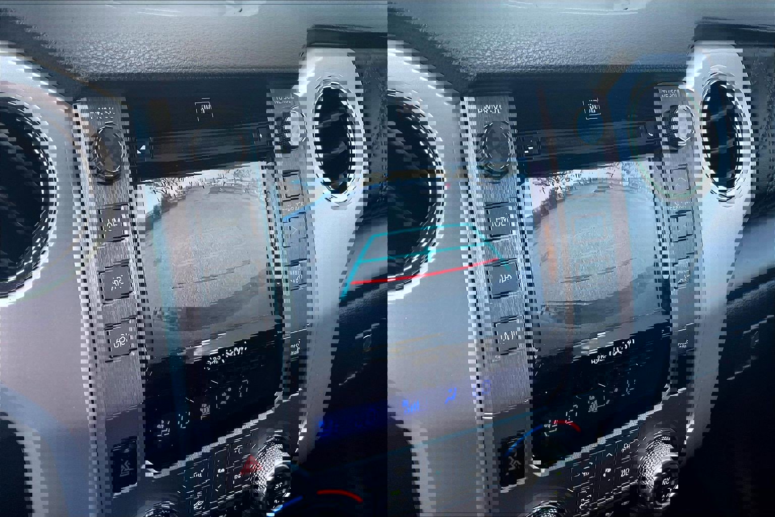 Used 2019 Toyota Tundra Platinum image 26