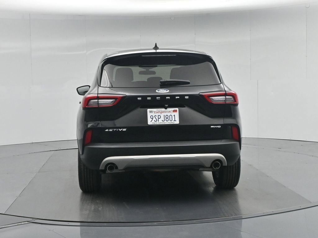 Certified 2023 Ford Escape Active AWD/4WD image 28