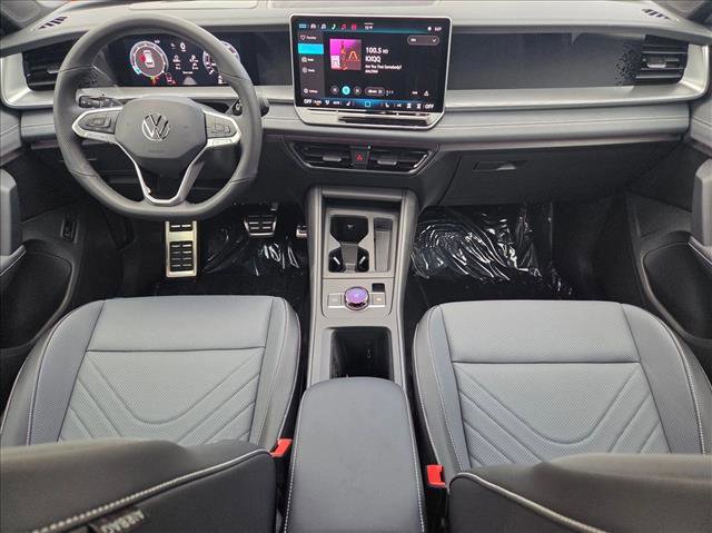 New 2026 Volkswagen Tiguan SE R-Line image 14
