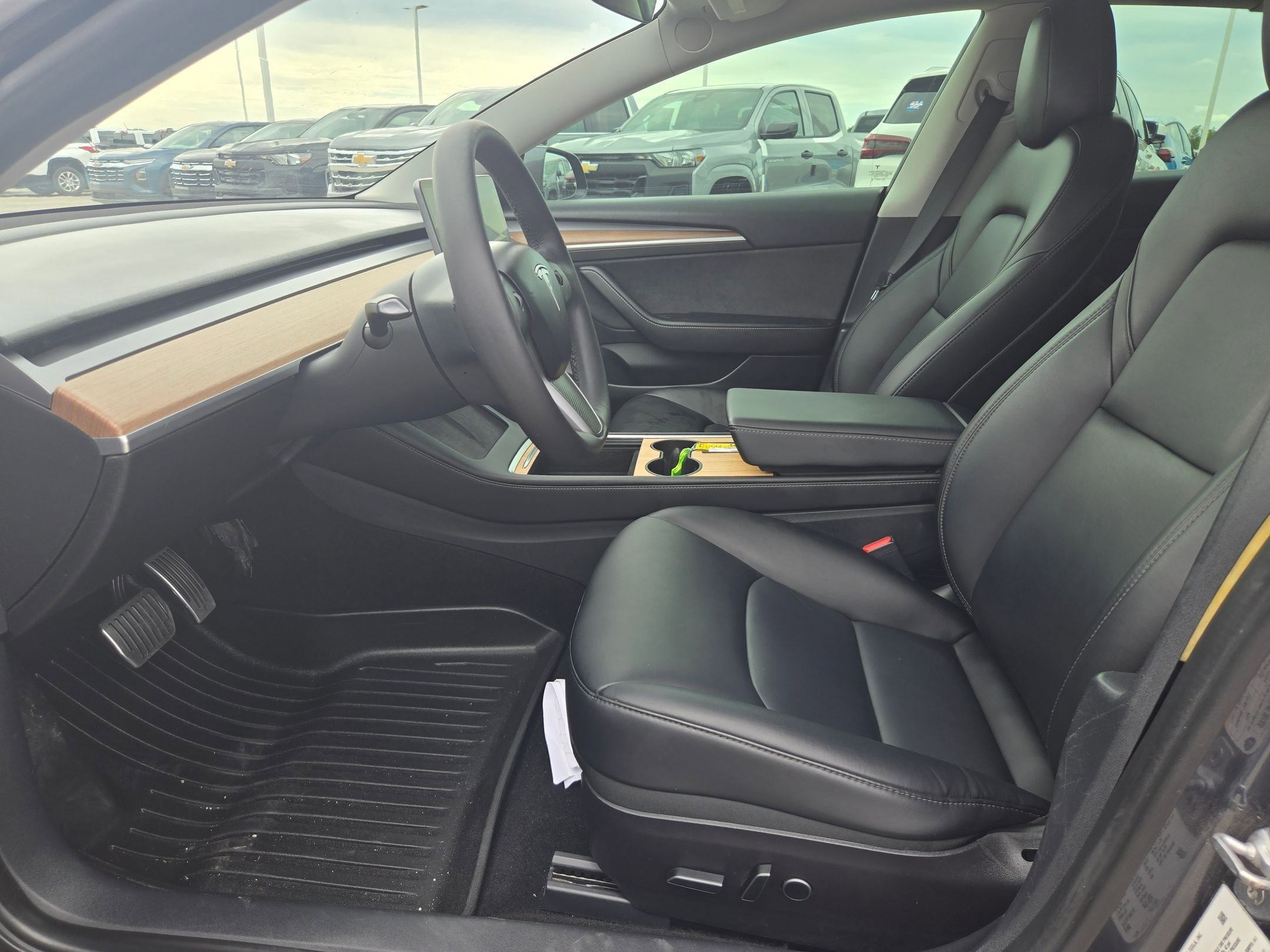 Used 2022 Tesla Model 3 Long Range AWD/4WD image 9