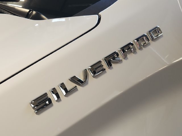 Used 2026 Chevrolet Silverado 1500 LT w/ Texas Edition Plus RWD image 8