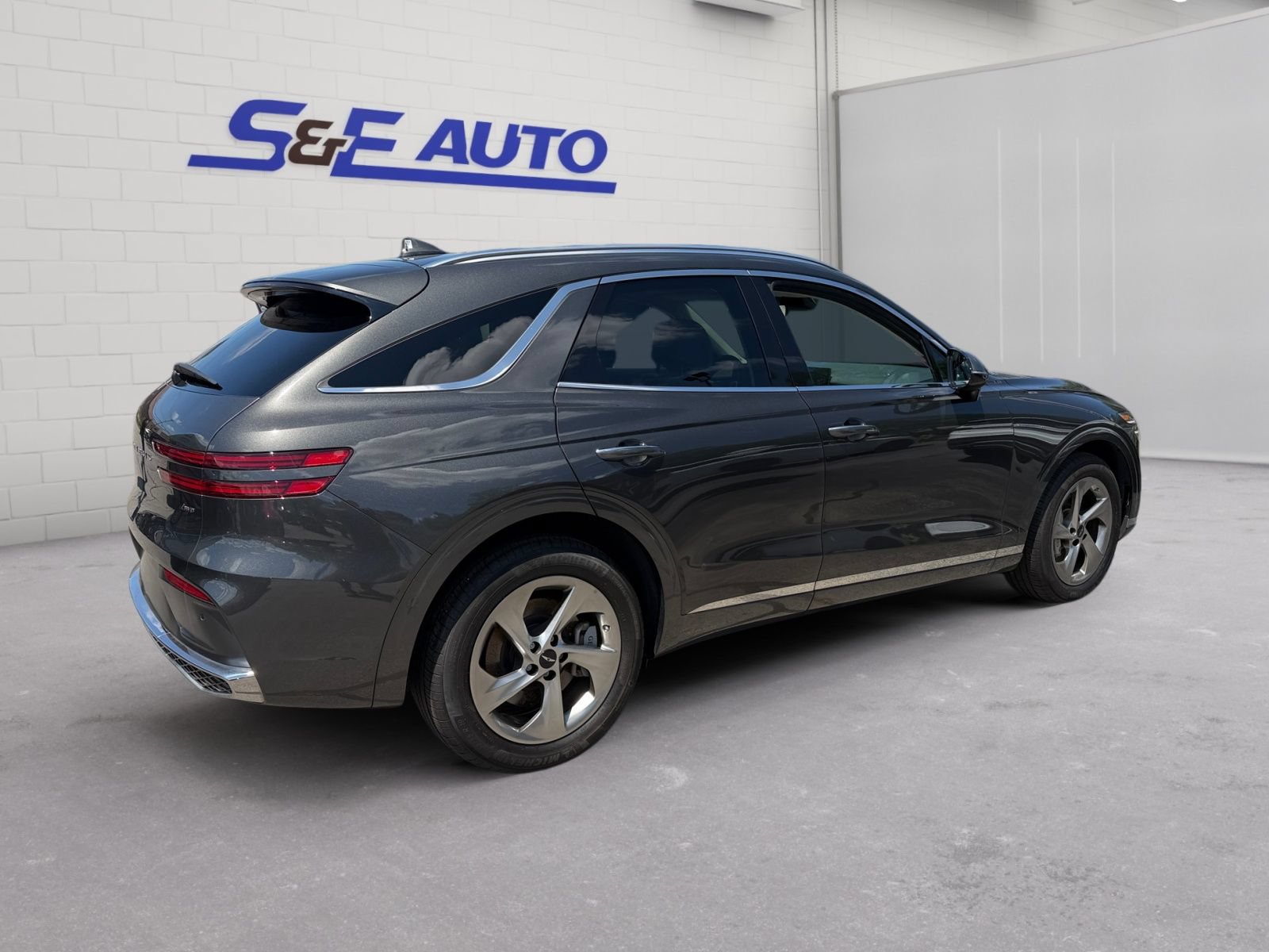 Used 2026 Genesis GV70 2.5T Select AWD/4WD image 4
