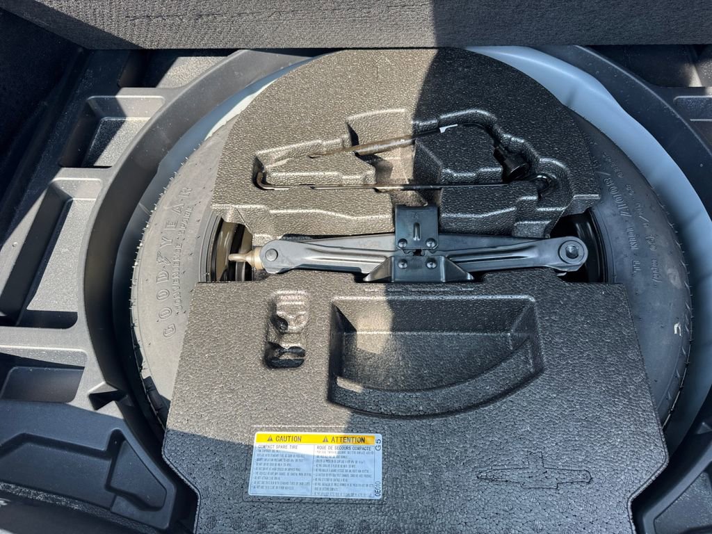 Used 2023 Toyota Corolla Cross L image 20