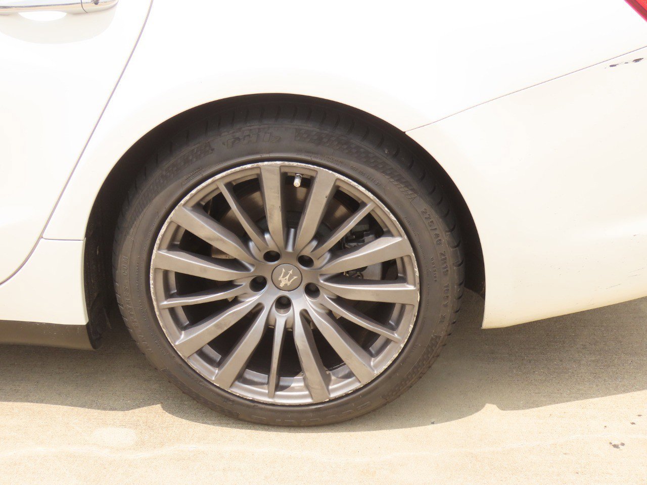 Used 2020 Maserati Ghibli RWD image 15