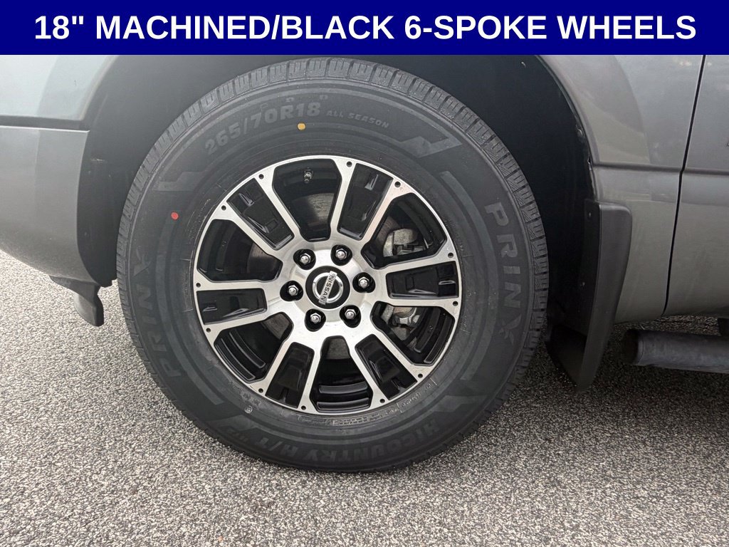 Used 2021 Nissan Titan SV w/ SV Convenience Package RWD image 5
