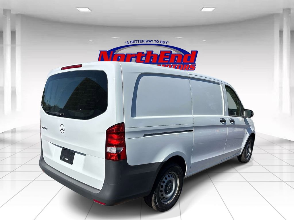 Used 2021 Mercedes-Benz Metris image 3