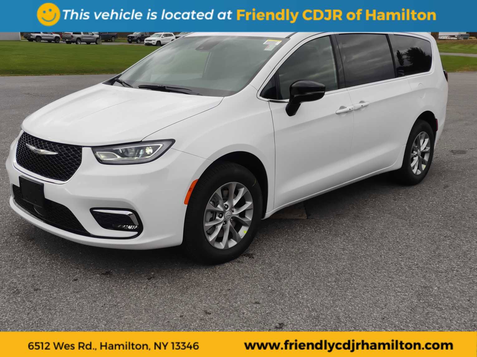 New 2026 Chrysler Pacifica Select