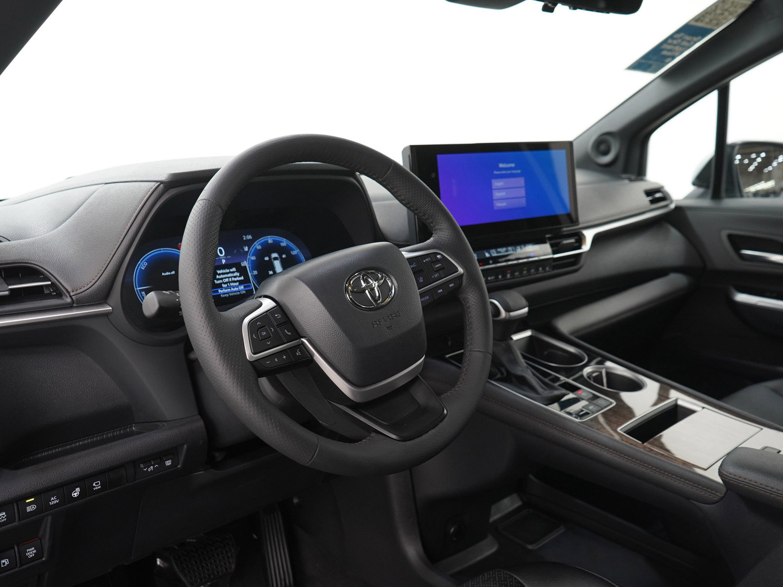 Used 2025 Toyota Sienna Platinum AWD/4WD image 29