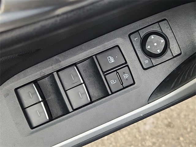 Used 2023 Toyota RAV4 XLE Premium image 23