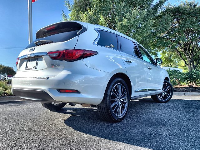 Used 2019 INFINITI QX60 Luxe w/ Essential Package AWD/4WD image 8