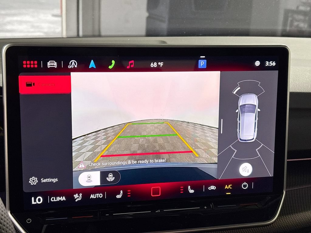 New 2026 Volkswagen GTI SE FWD image 17
