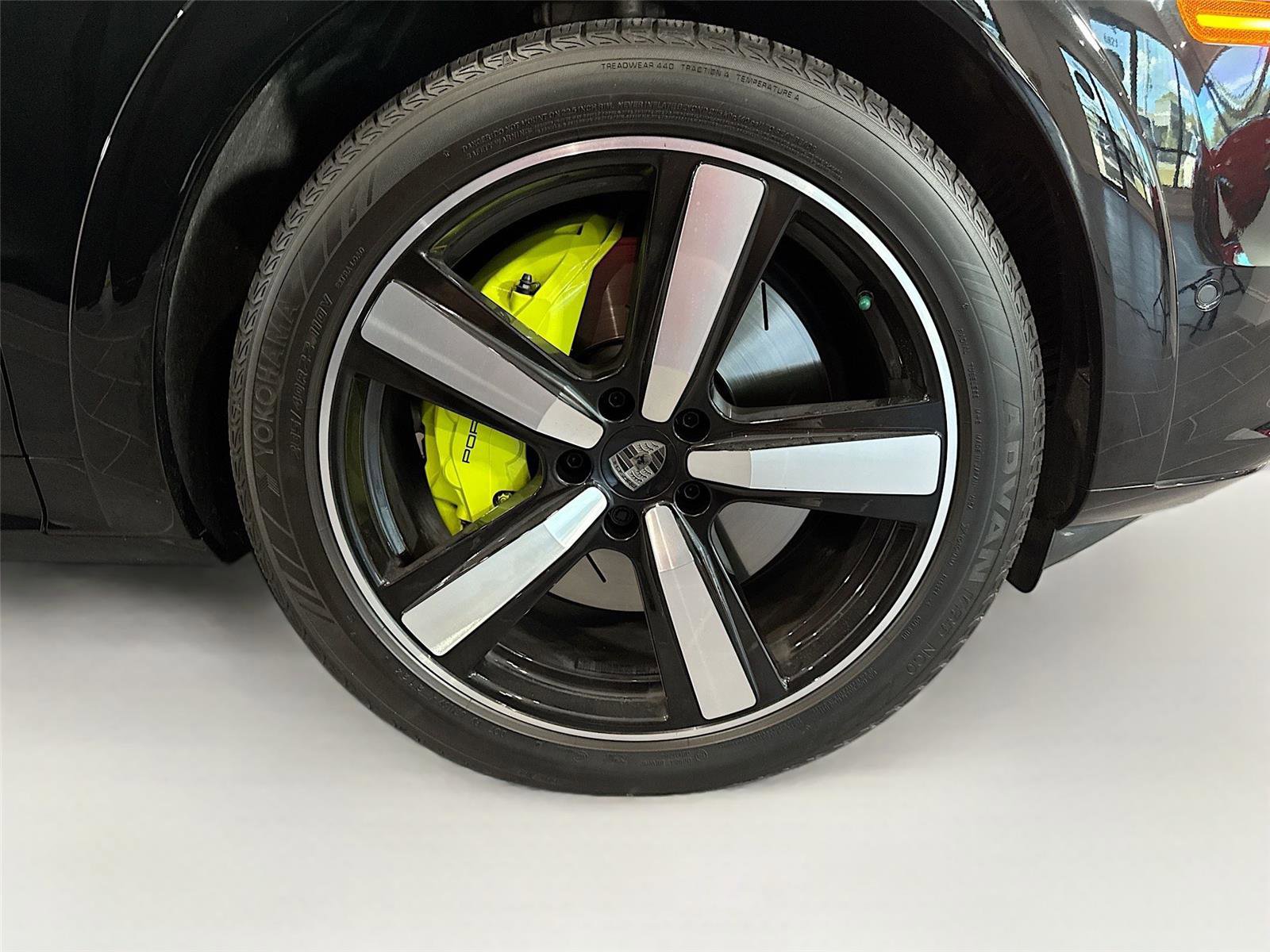 Used 2025 Porsche Cayenne Turbo image 37