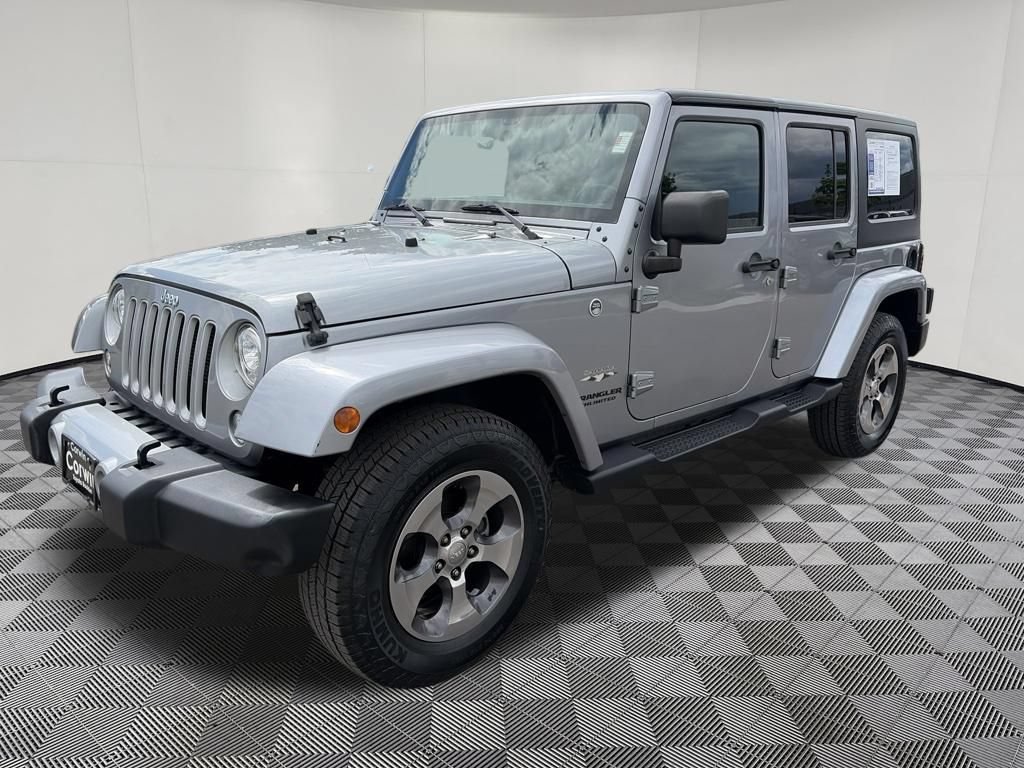 Used 2017 Jeep Wrangler Unlimited Sahara w/ Connectivity Group AWD/4WD image 4