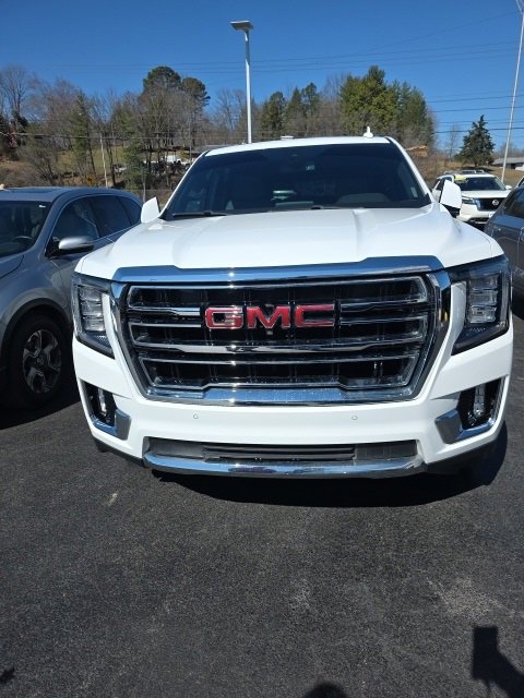 Used 2022 GMC Yukon SLT w/ SLT Premium Package image 1