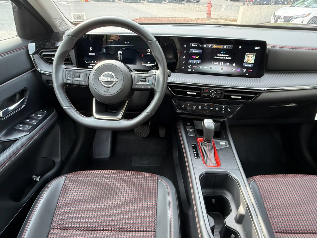 Used 2025 Nissan Kicks SR w/ SR Premium Package AWD/4WD image 14