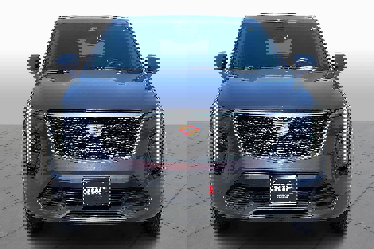 Used 2024 Cadillac XT4 Luxury w/ Cold Weather Package image 4