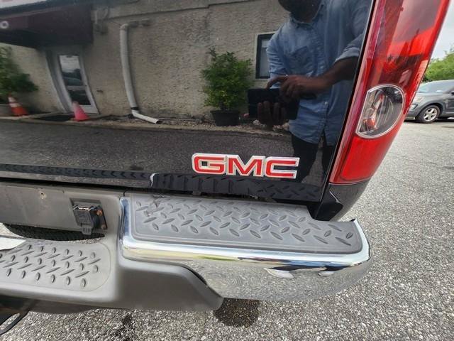 Used 2011 GMC Canyon SLE AWD/4WD image 18