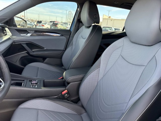 New 2026 Volkswagen Tiguan SE R-Line AWD/4WD image 14