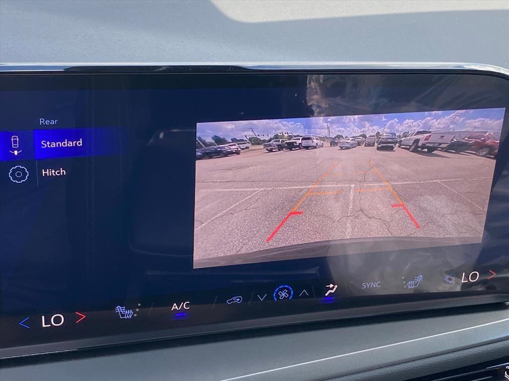 New 2026 Chevrolet Traverse LT w/ LPO, Floor Liner Package image 16