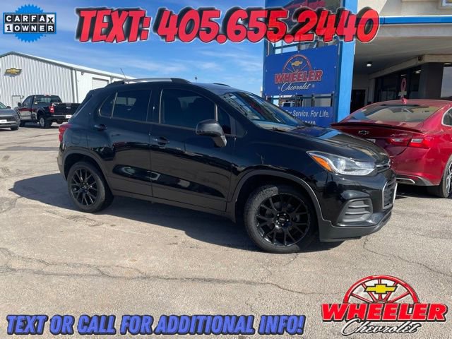 Used 2022 Chevrolet Trax LT w/ Midnight Edition image 1