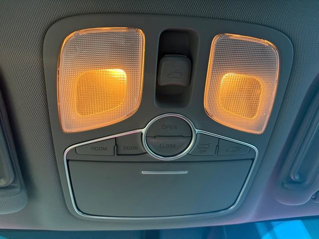 Used 2015 Kia Sorento SX image 24