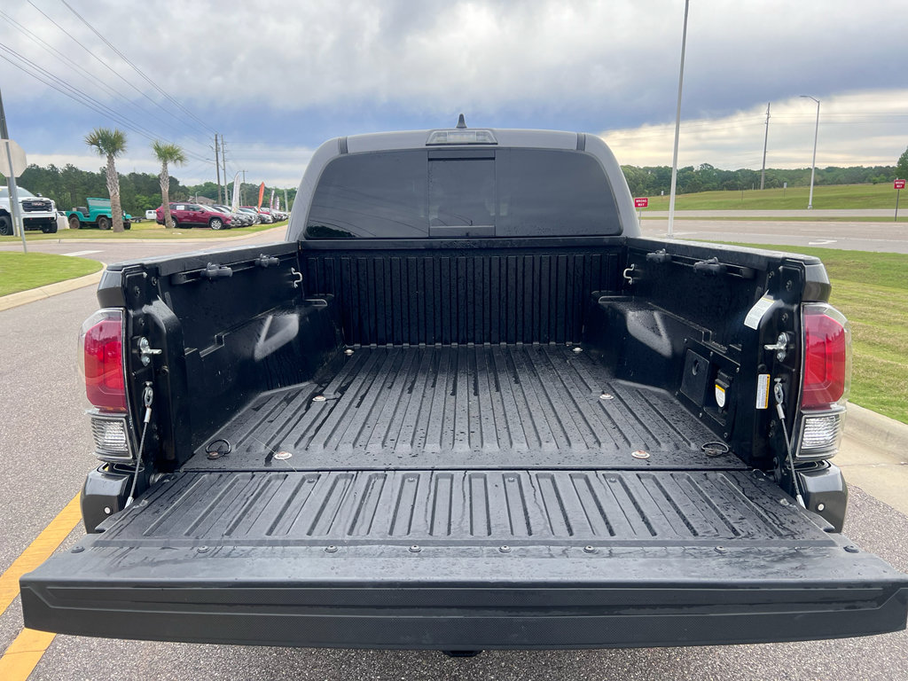 Used 2021 Toyota Tacoma TRD Sport w/ Technology Package image 7