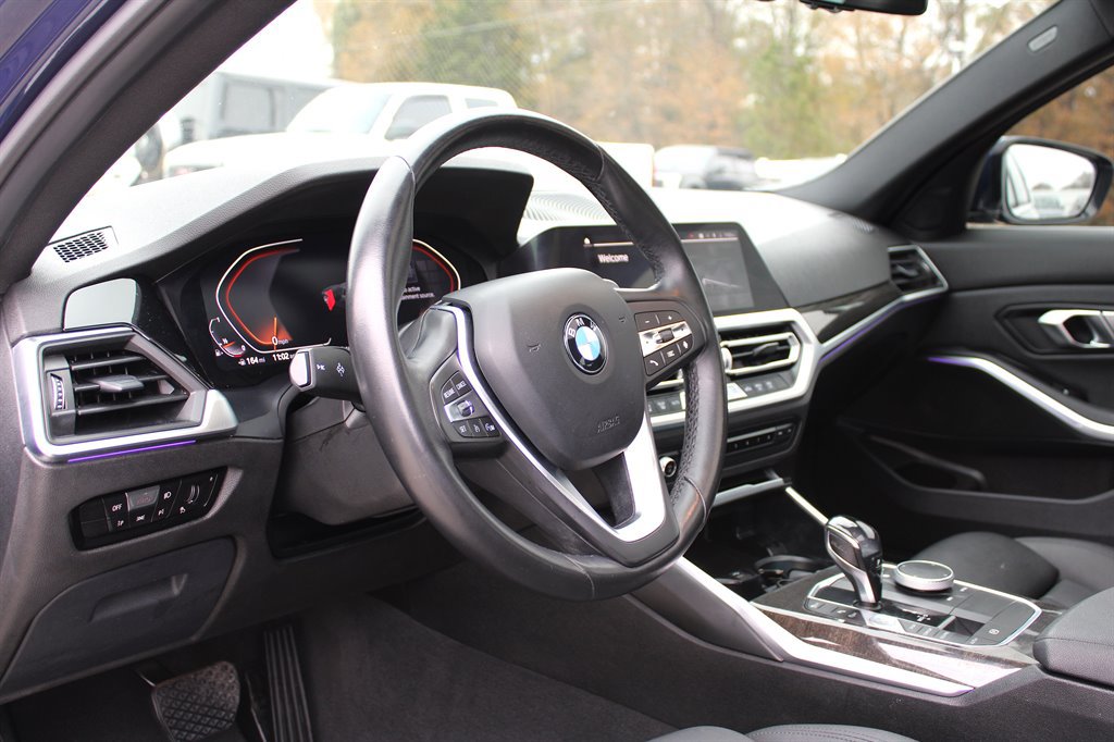 Used 2020 BMW 330i Sedan w/ Convenience Package RWD image 15