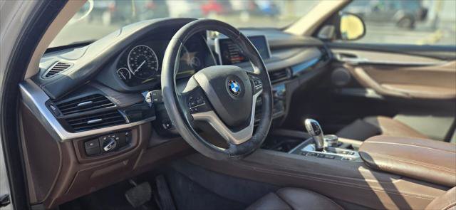 Used 2016 BMW X5 xDrive40e image 13